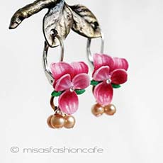 スミレのお花　ピアス