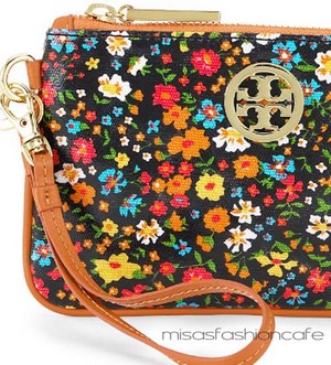 TORY BURCH 　クラッチバッグ