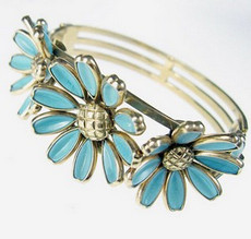 Antique & Vintage