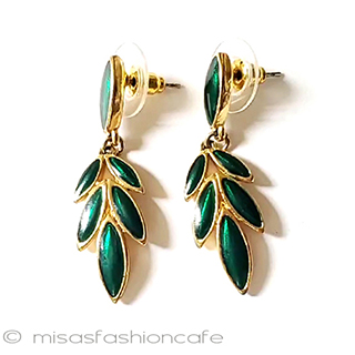 Trifari　 トリファリ 葉ドロップ　ピアス