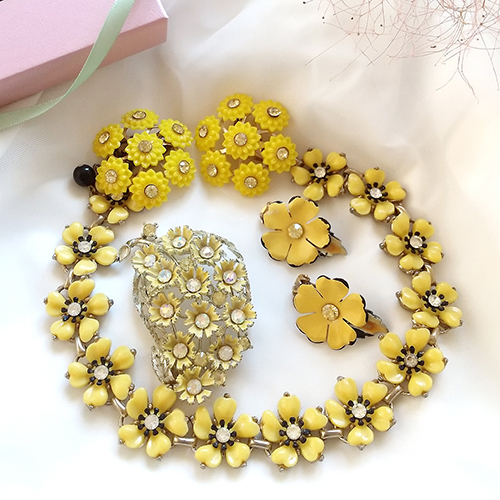 ヴィンテージジュエリー 「黄色の花」4点セット