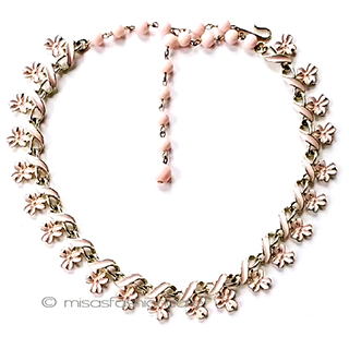 ヴィンテージアクセサリー Coro　パステル小花