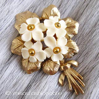 本象牙 アイボリー スミレの花 ブローチ