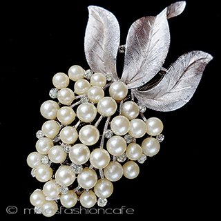 Trifari　 トリファリ パール紫陽花ブローチ
