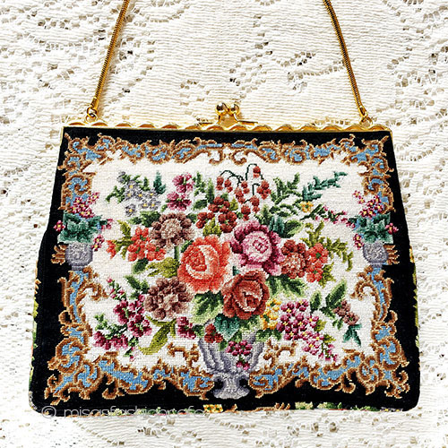 アンティークバッグ 総刺繍お花プチポアン