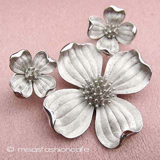 Trifari　トリファリ ハナミズキの花セット
