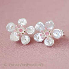 Michaud ピアス 再販! ケシパールの桜さくら Michaud ピアス 再販! ケシパールの桜さくら