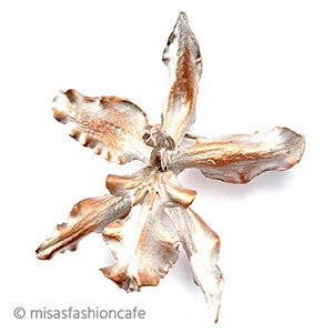 マイケルミショー　 蘭ランの花ブローチ