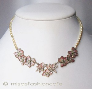 Michaudネックレス 再販! 真珠 マグノリアの花 Michaudネックレス 再販! 真珠 マグノリアの花