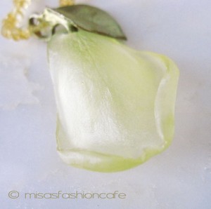 マイケルミショー ネックレス 　天然石　薔薇（イエロー）