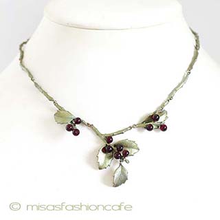 Michaudネックレス 再販 天然ガーネットのヒイラギ Michaudネックレス 再販 天然ガーネットのヒイラギ