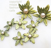 Michaud ピアス ゼラニウム