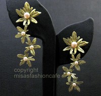 Michaud ピアス ゼラニウム
