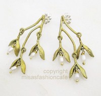 Michaud ピアス 小麦