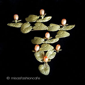 マイケルミショー　再販 真珠・睡蓮の花ブローチ