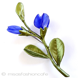 インディゴの花ブローチ