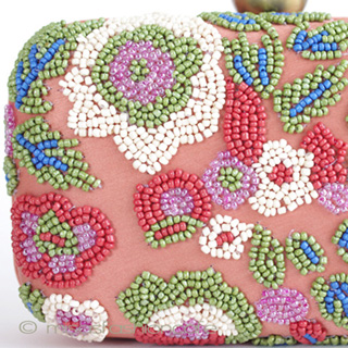 ＳＡＮＴＩサンティ　お花刺繍 クラッチ＆ショルダーBag