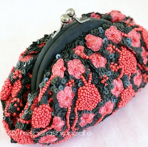 ＳＡＮＴＩサンティ　バッグ コーラルレッド花刺繍
