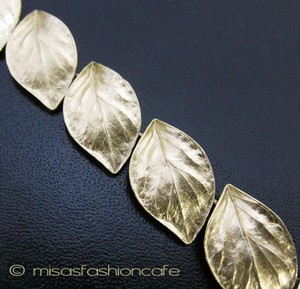 クラウン・トリファリ Ｔｒｉｆａｒｉ　金の葉