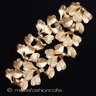 Trifari　 トリファリ 金葉　ブレスレット