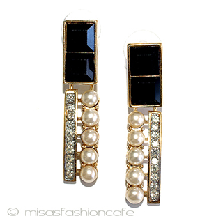 Ｔｒｉｆａｒｉ　 トリファリ ビジューパール　ピアス