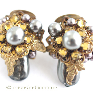 De Mario NY イヤリング バロックパールの花