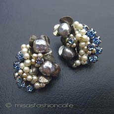 Robert イヤリング バロックパールの花 Robert イヤリング バロックパールの花