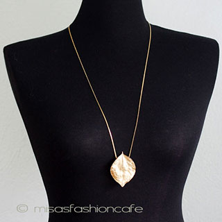 Trifari　トリファリ 金の葉　ネックレス