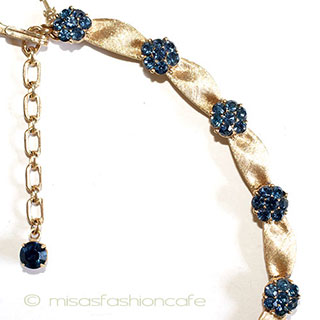 Ｔｒｉｆａｒｉ　 トリファリ RSのお花 ネックレス