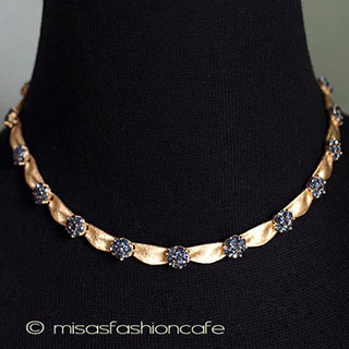Ｔｒｉｆａｒｉ　 トリファリ RSのお花 ネックレス