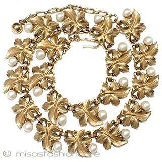 Ｔｒｉｆａｒｉ　 トリファリ パール金葉　ネックレス
