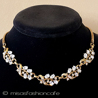 Ｔｒｉｆａｒｉ　 トリファリ RS花レース　ネックレス