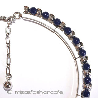 Ｔｒｉｆａｒｉ　 トリファリ Navy＆Whiteネックレス