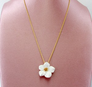 Trifari　 トリファリ アネモネの花ネックレス