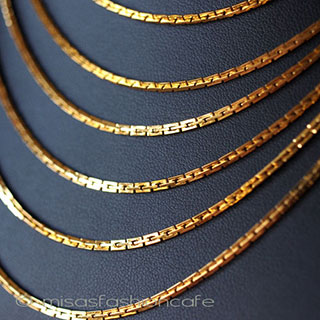 Ｔｒｉｆａｒｉ　 トリファリ Gold７連　ネックレス