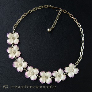 ハナミズキ の花 ネックレス