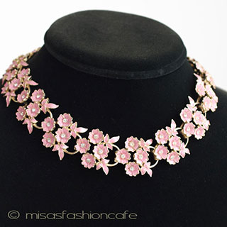 エナメル花ネックレス