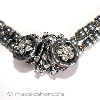 Robert・DeMario初期　 パールの花ネックレス