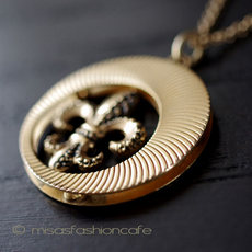 Winard 12Kgf 刻印 fleur-de-lisネックレス