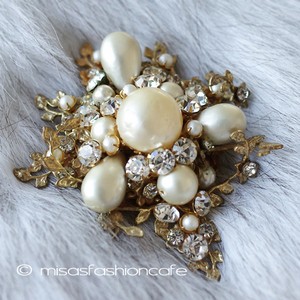 DeMario NY　ブローチ バロックパール 花