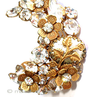 Ｒｅｇｅｎｃｙ　金花ブローチ バロックパール＆ストーン