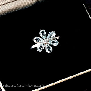天然石アクアマリンのお花 スターリングシルバー指輪