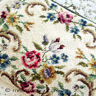 ビンテージバッグ　刺繍 プチポアン　花ブーケ