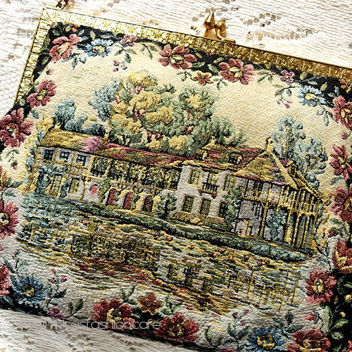 アンティークバッグ 仏製　花と町並み刺繍