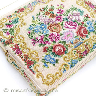 ヴィンテージバッグ　 総刺繍お花 プチポアン